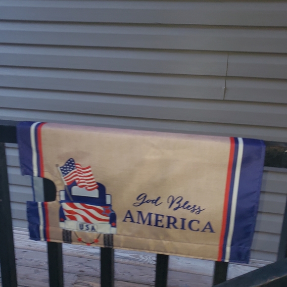 Evergreen Enterprise Americana' Truck Mailbox Cover - Picture 3 of 5